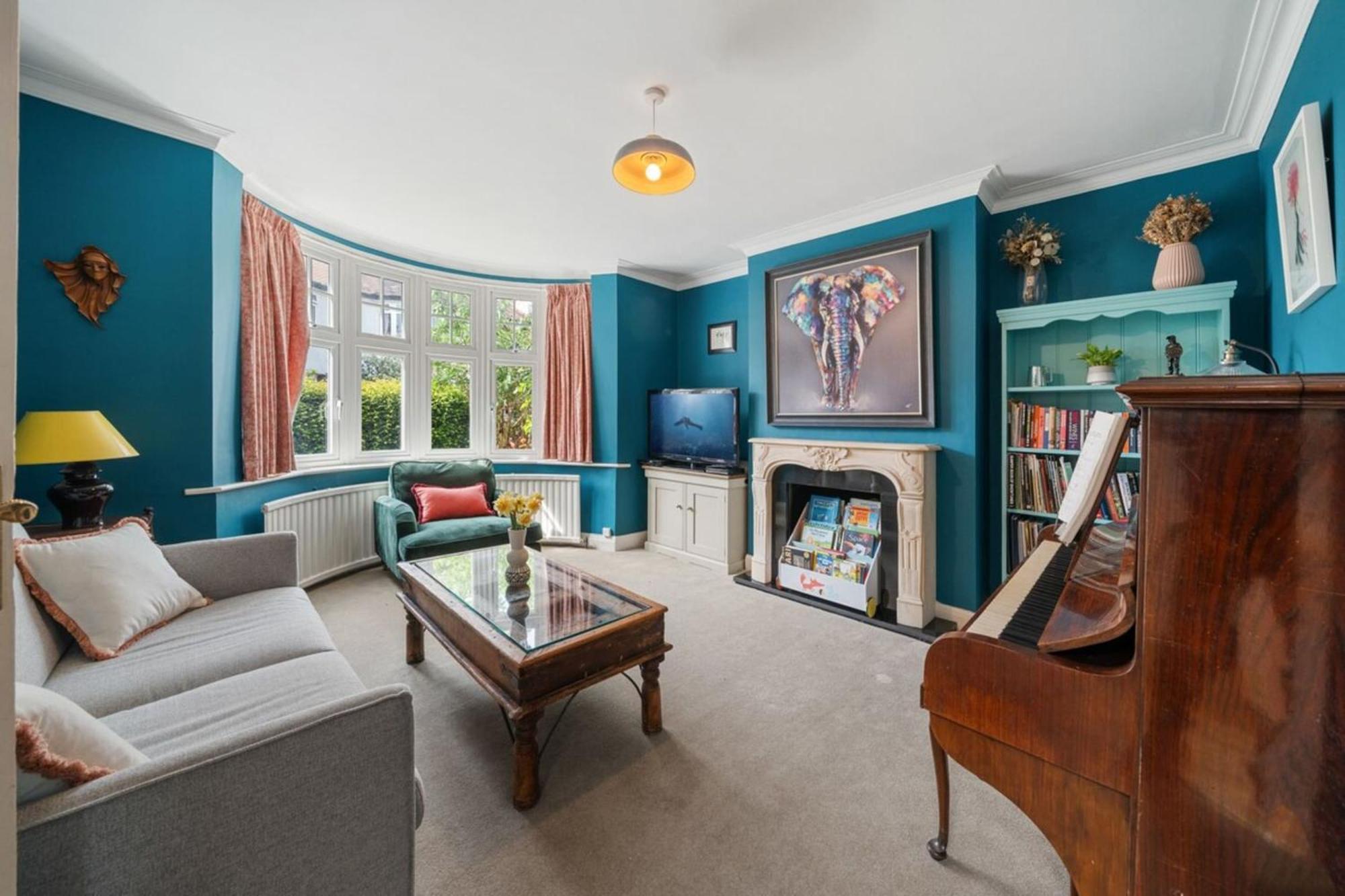 Appartamento A Delightful 4-bedroom With A Private Garden *